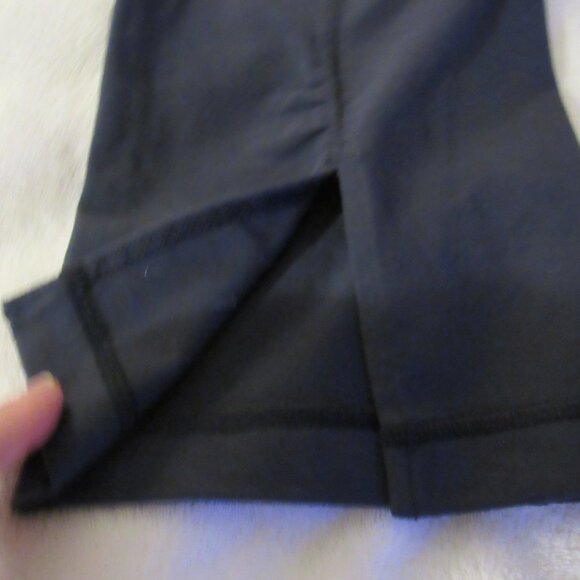 Lululemon Older Leggings Black/Pink  size 6 - Picture 12 of 12